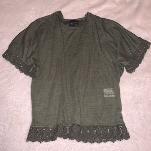 Lace embellished short sleeve top